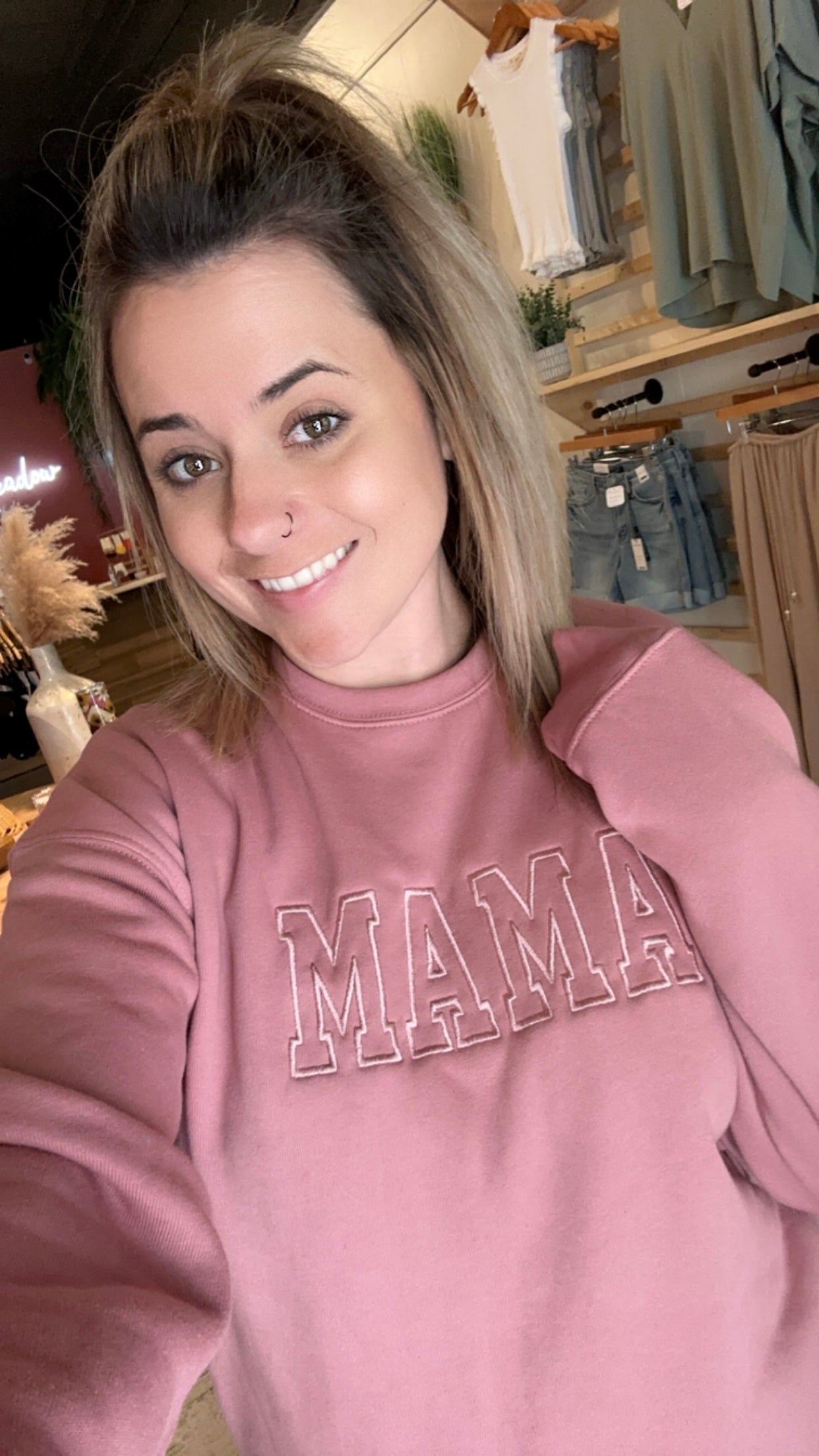 Embroidered Mama Sweatshirt