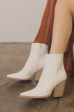 Load image into Gallery viewer, Western White Ankle Boots